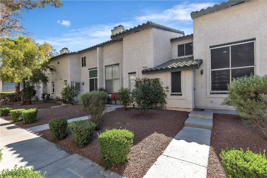Las Vegas, NV 89121,2461 Old Forge LN #103