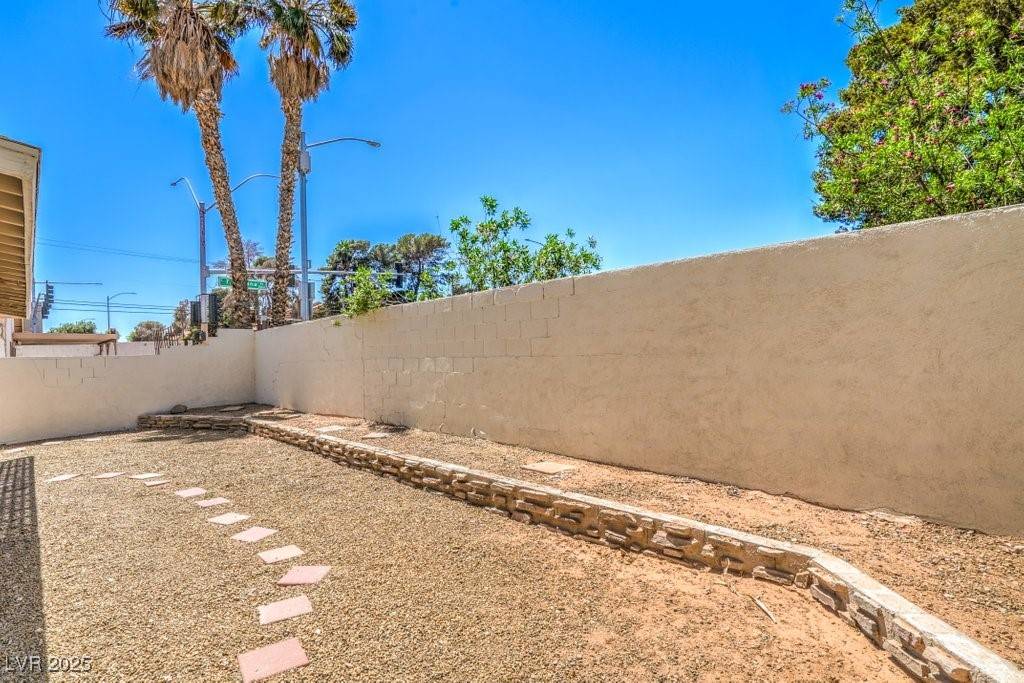 Las Vegas, NV 89121,4889 W Montara CIR
