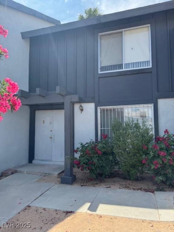Las Vegas, NV 89102,4016 Edgeford PL