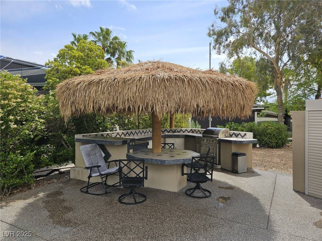 Las Vegas, NV 89139,8175 Arville ST #123
