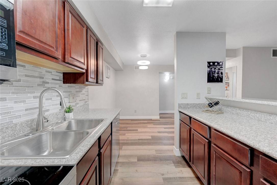 Las Vegas, NV 89108,2451 N Rainbow BLVD #2144