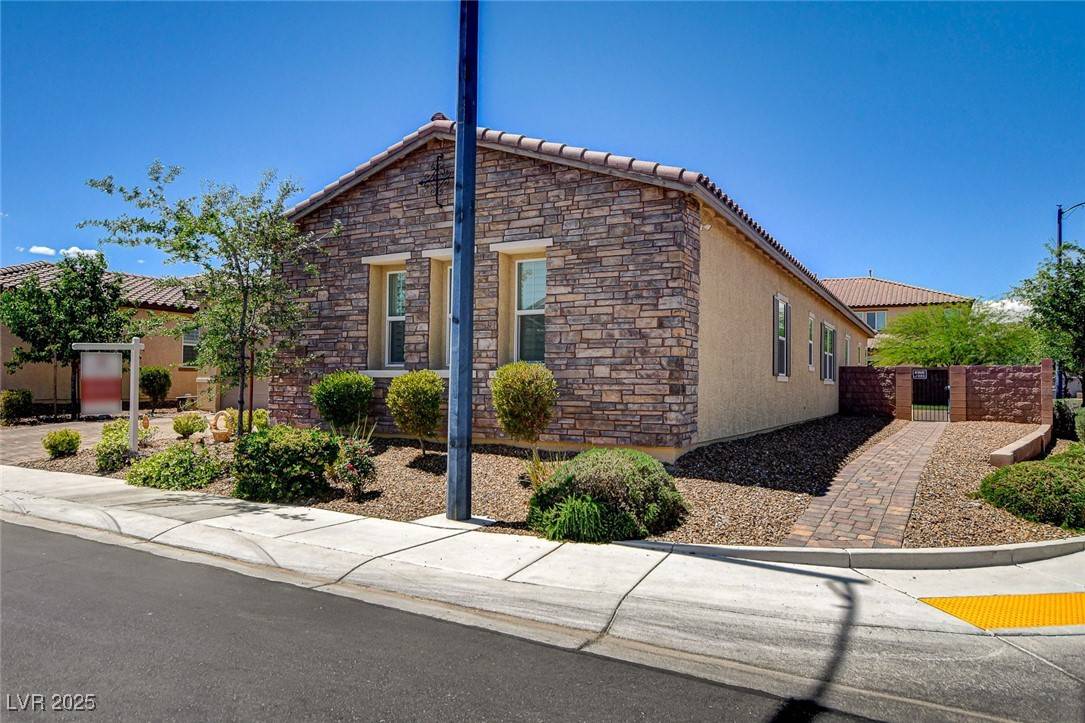 Henderson, NV 89044,2425 Amatrice ST