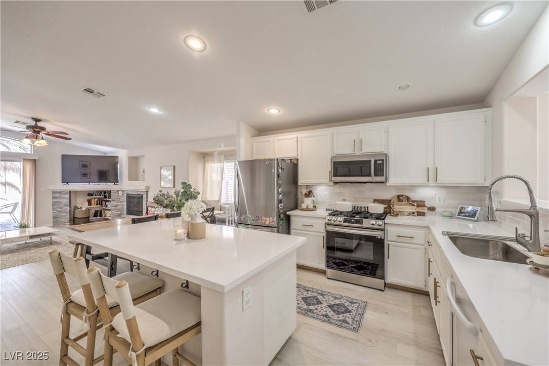 Las Vegas, NV 89131,8136 Shady Glen AVE