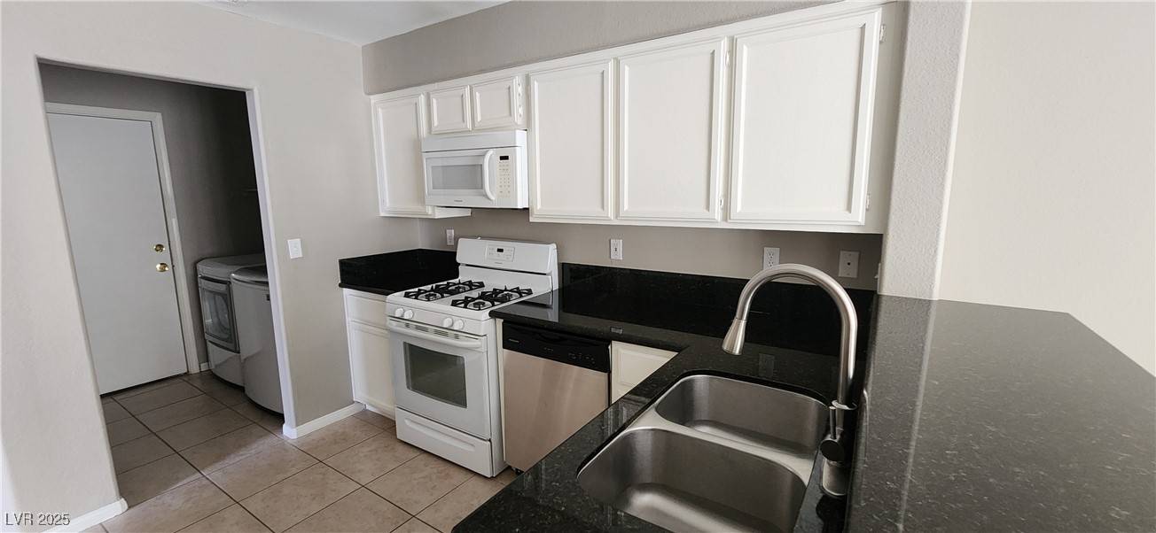 Henderson, NV 89074,190 Renville CT