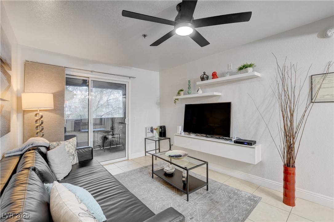 Las Vegas, NV 89103,4200 S Valley View BLVD #2085