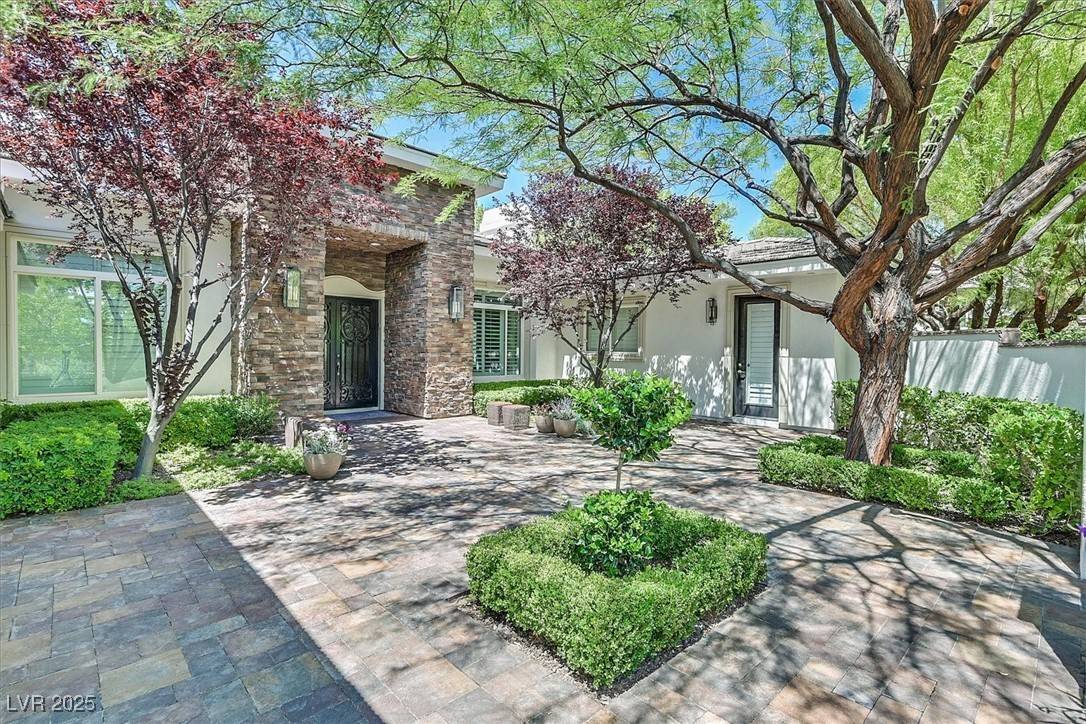 Las Vegas, NV 89144,9500 BALATTA CANYON CT