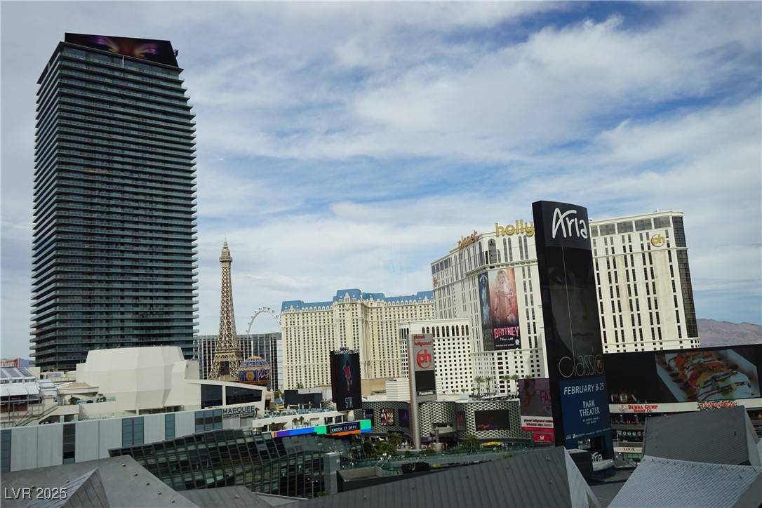 Las Vegas, NV 89158,3726 S LAS VEGAS BLVD #901