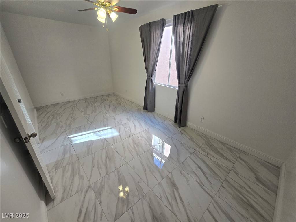 Las Vegas, NV 89147,9893 Canyon Peak DR
