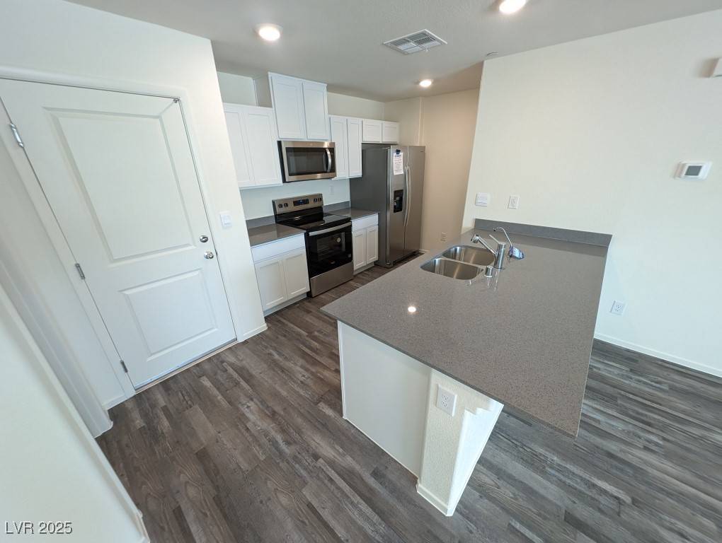 North Las Vegas, NV 89081,6153 Aster Garden ST