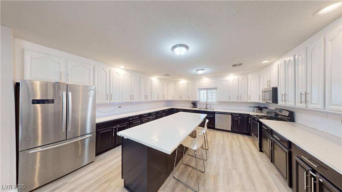 Pahrump, NV 89048,3950 Oakridge AVE