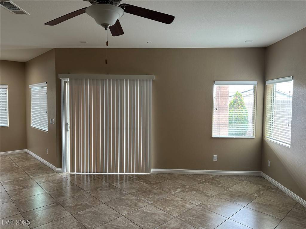 Henderson, NV 89012,816 Applecross AVE