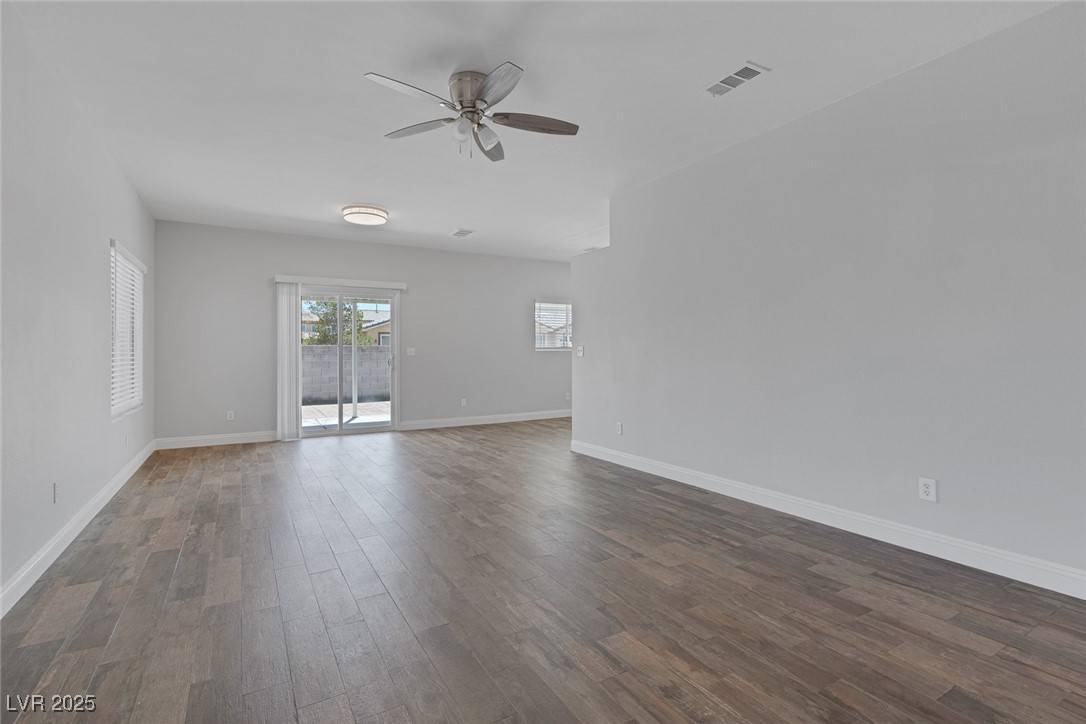 North Las Vegas, NV 89030,1213 Star Meadow DR
