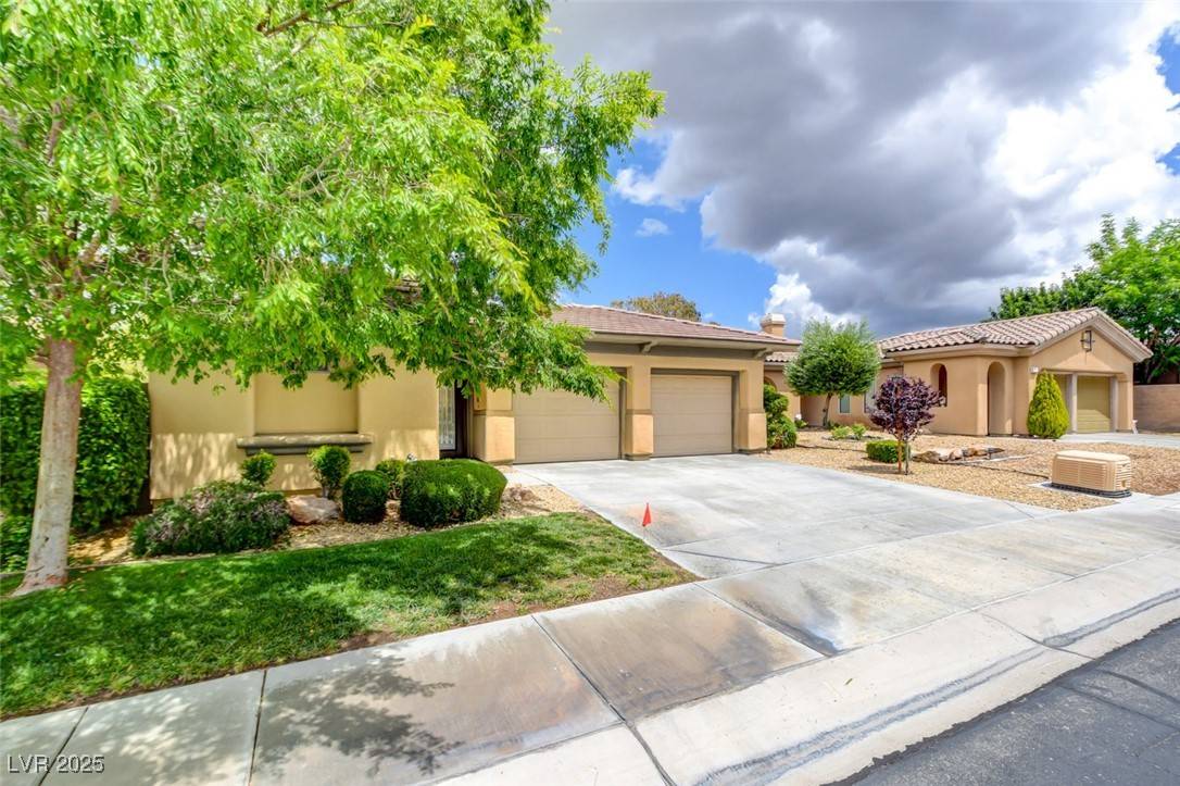 Henderson, NV 89052,4 Chatmoss RD