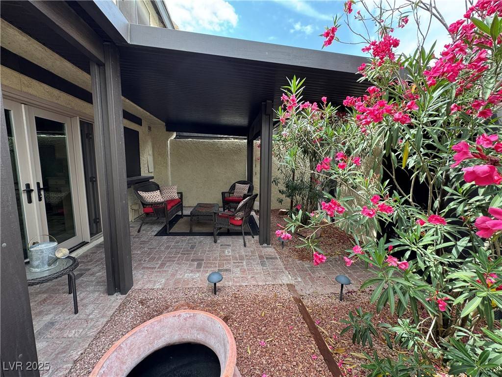 Las Vegas, NV 89121,4662 Kelly Barry WAY