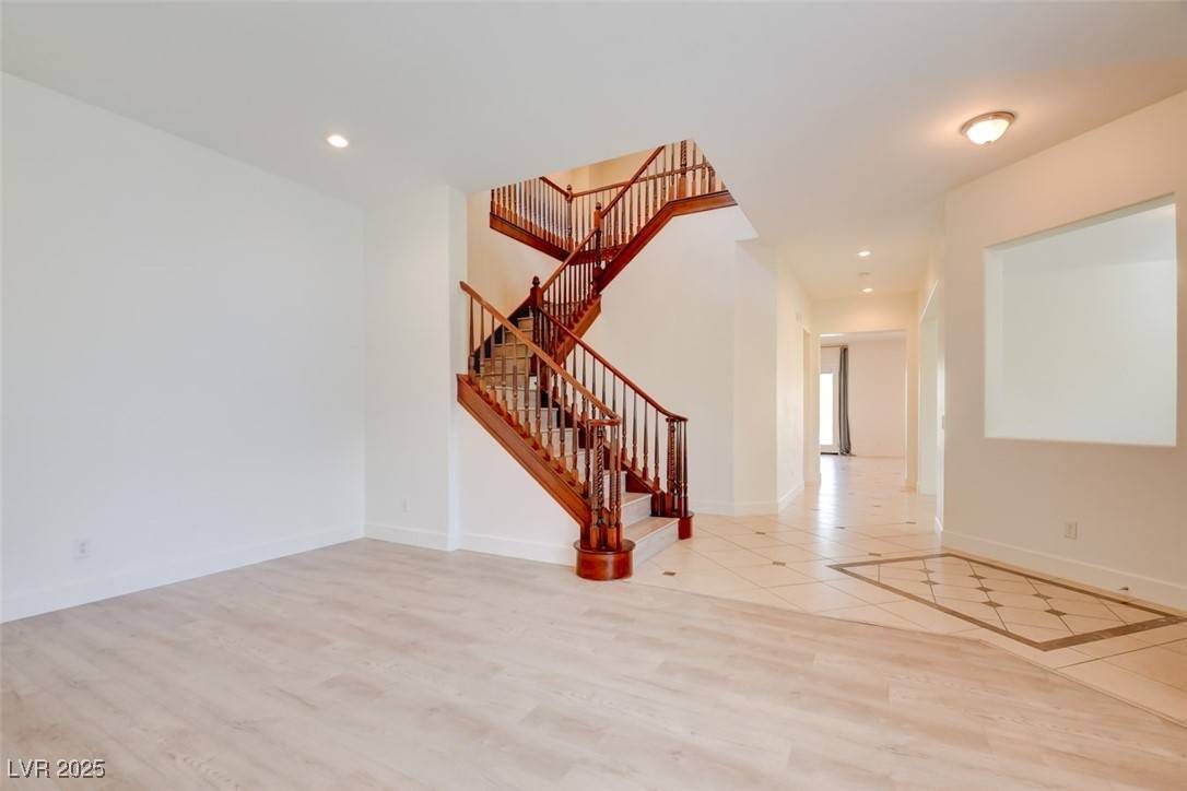 Henderson, NV 89052,17 Stonemark DR