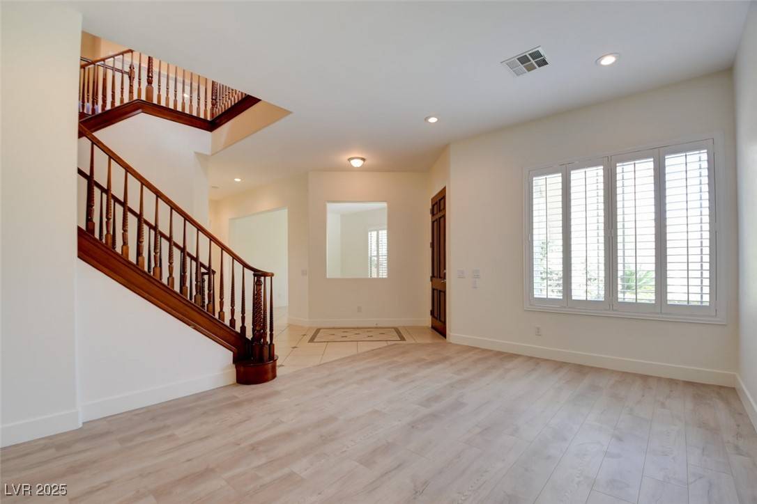 Henderson, NV 89052,17 Stonemark DR