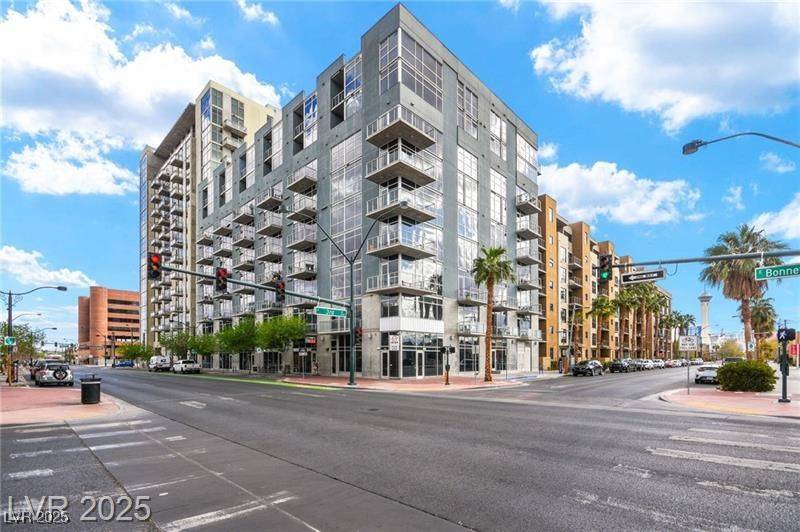 Las Vegas, NV 89101,353 E Bonneville AVE #761