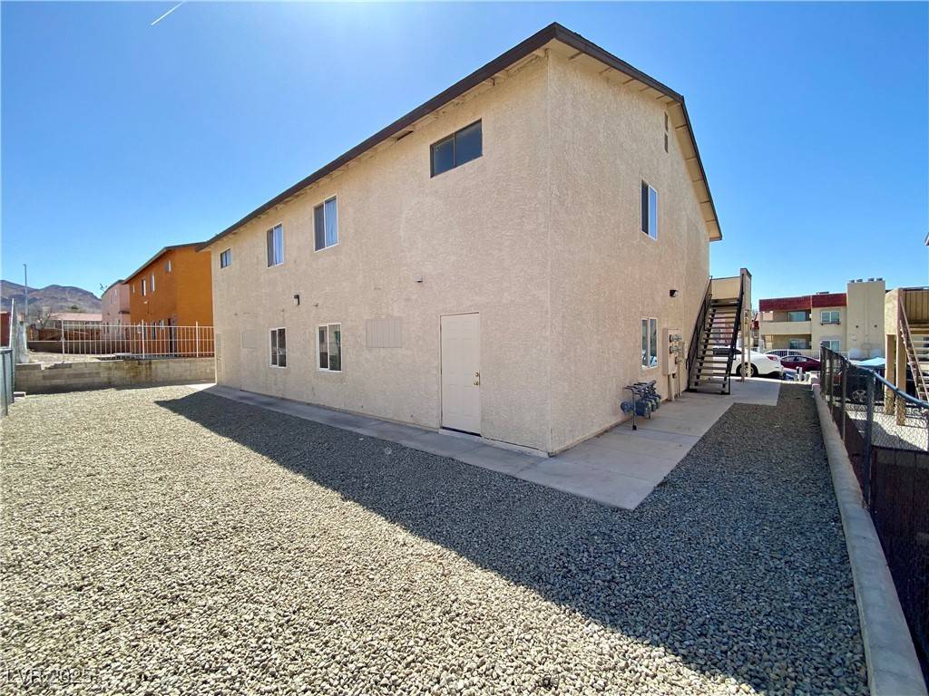 Las Vegas, NV 89156,6968 Hopkins DR