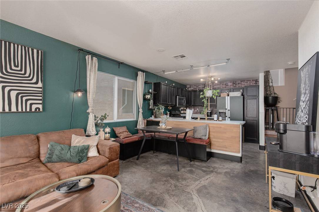Las Vegas, NV 89183,10403 Fancy Fern ST