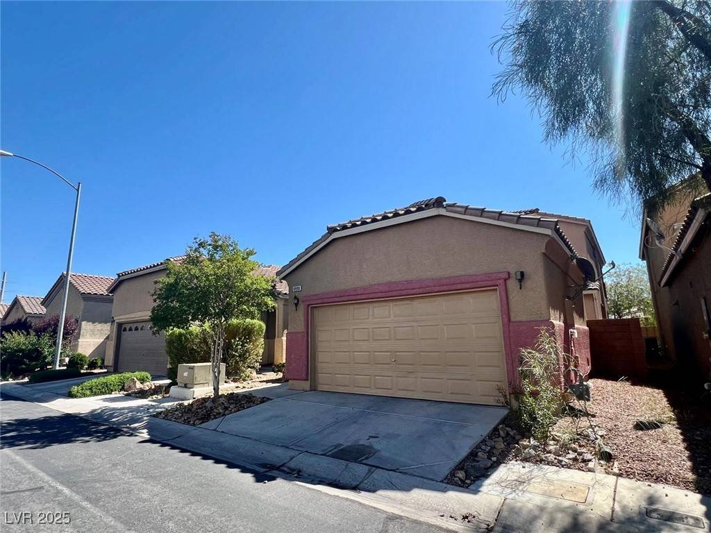 Las Vegas, NV 89148,8990 Partridge Hill ST