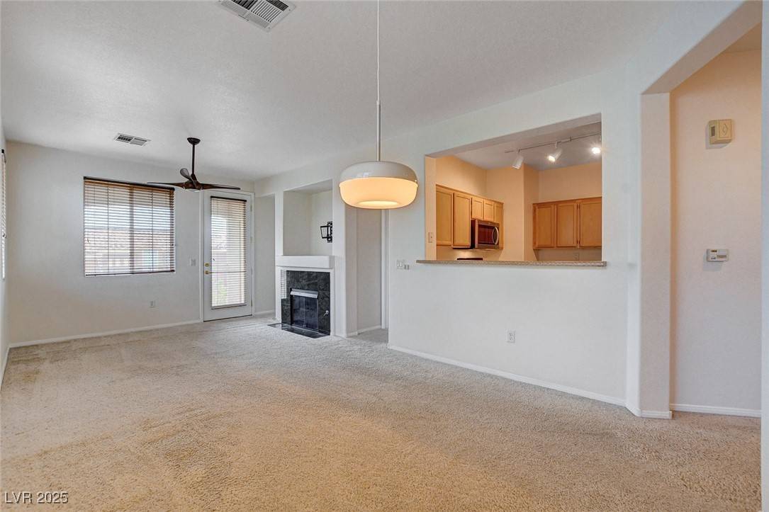 Las Vegas, NV 89129,10180 Deerfield Beach AVE #201