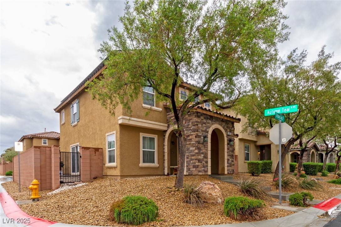 Las Vegas, NV 89178,9925 Turquoise Glass CT