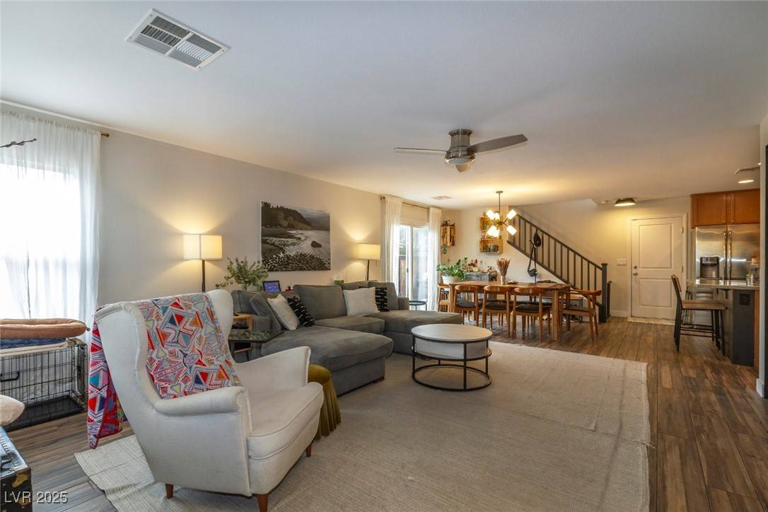 Las Vegas, NV 89178,9925 Turquoise Glass CT