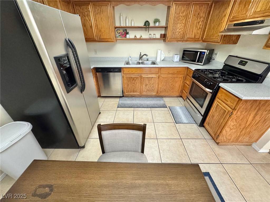 Las Vegas, NV 89103,5576 W Rochelle AVE #31B