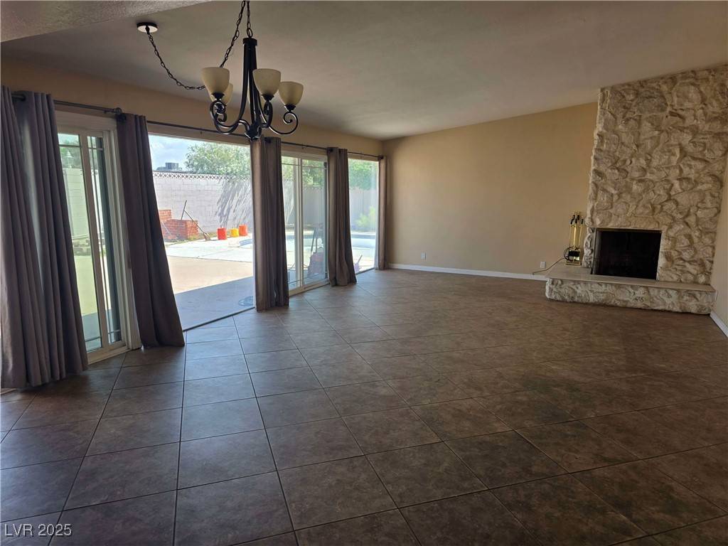 Las Vegas, NV 89169,3314 Arapaho