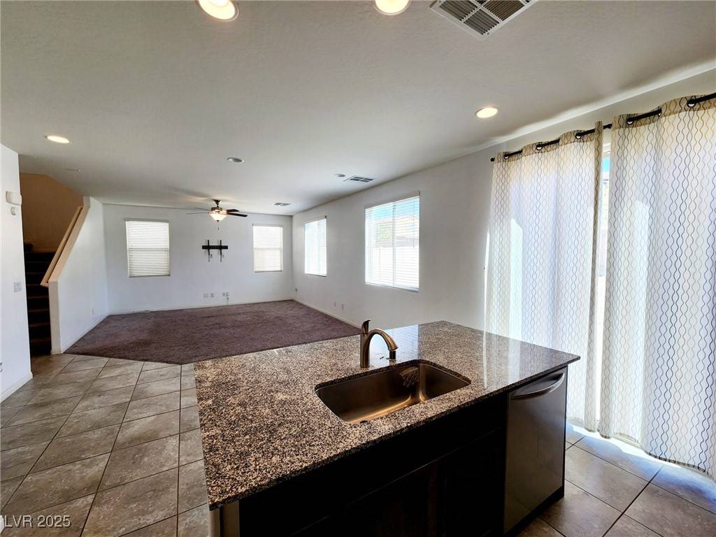 North Las Vegas, NV 89081,5812 Beluga Bay ST