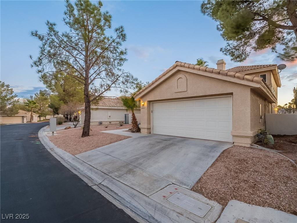 Las Vegas, NV 89128,2521 Seascape DR