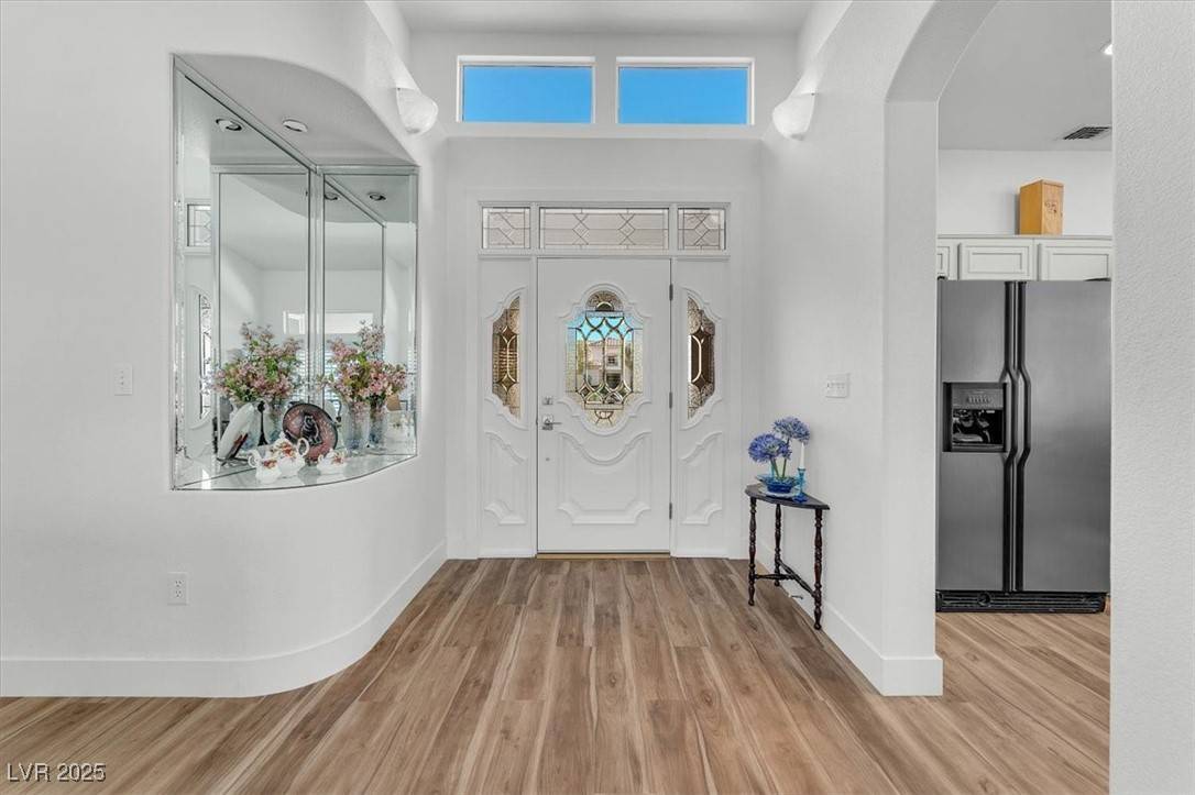 Las Vegas, NV 89134,9916 Netherton DR
