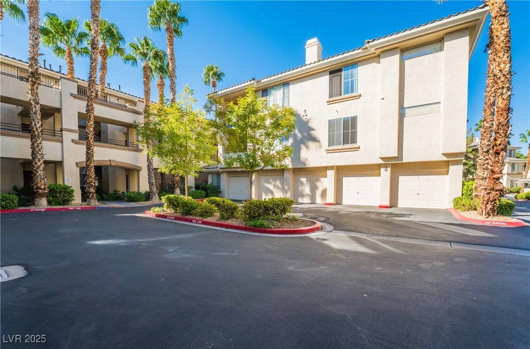 Las Vegas, NV 89113,7189 S Durango DR #203