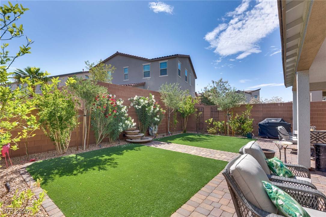 Henderson, NV 89011,28 Verde Rosa DR
