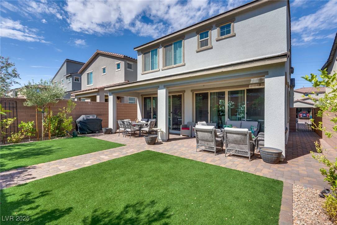 Henderson, NV 89011,28 Verde Rosa DR