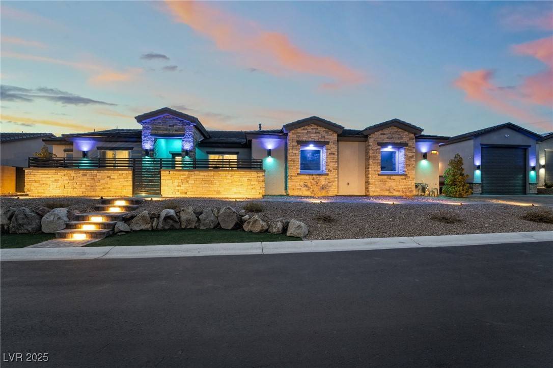 Las Vegas, NV 89149,5865 Alice Landing CT
