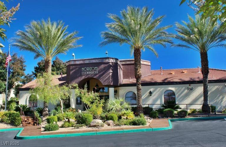 Henderson, NV 89052,950 Seven Hills DR #114