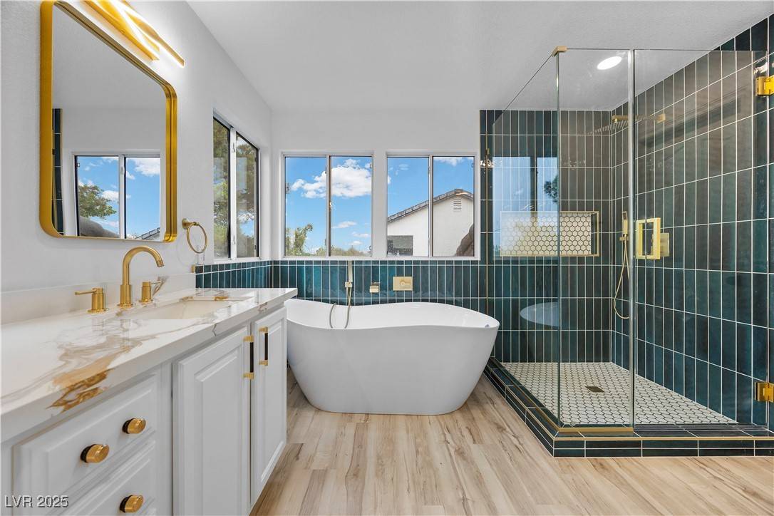 Henderson, NV 89052,575 Dusty Palms LN