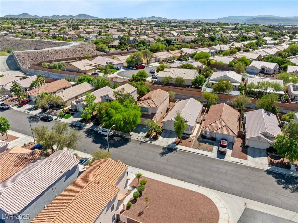 Henderson, NV 89052,2333 Silver Crew PASS