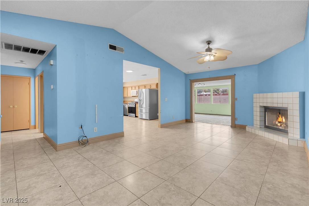 Las Vegas, NV 89123,8024 Hackberry DR