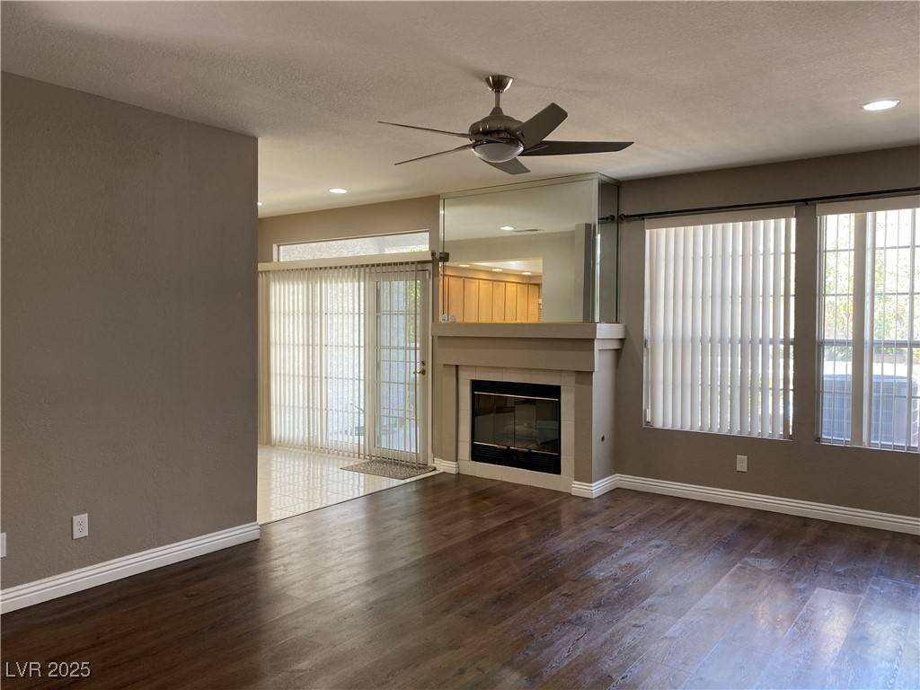 Las Vegas, NV 89118,5201 S Torrey Pines DR #1253