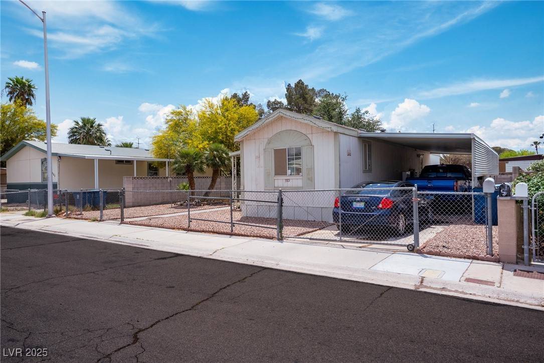 Las Vegas, NV 89142,5573 Tahoe DR