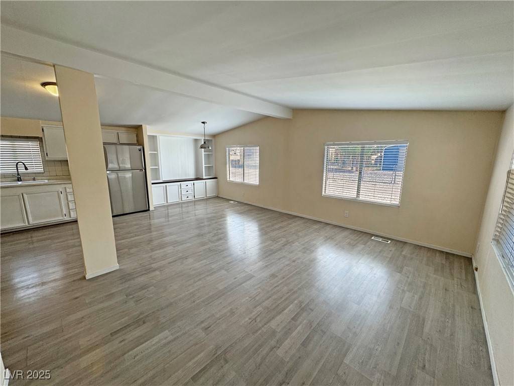 Pahrump, NV 89048,220 Ferndell ST