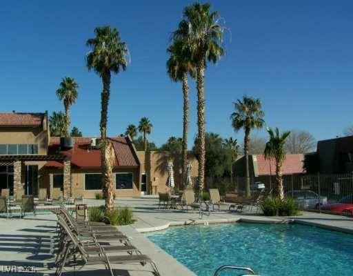 Las Vegas, NV 89103,5207 Indian River DR #245
