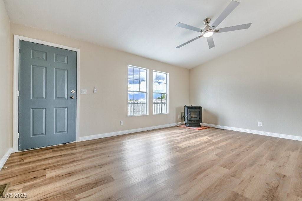 Pahrump, NV 89048,1211 W Hardy LN