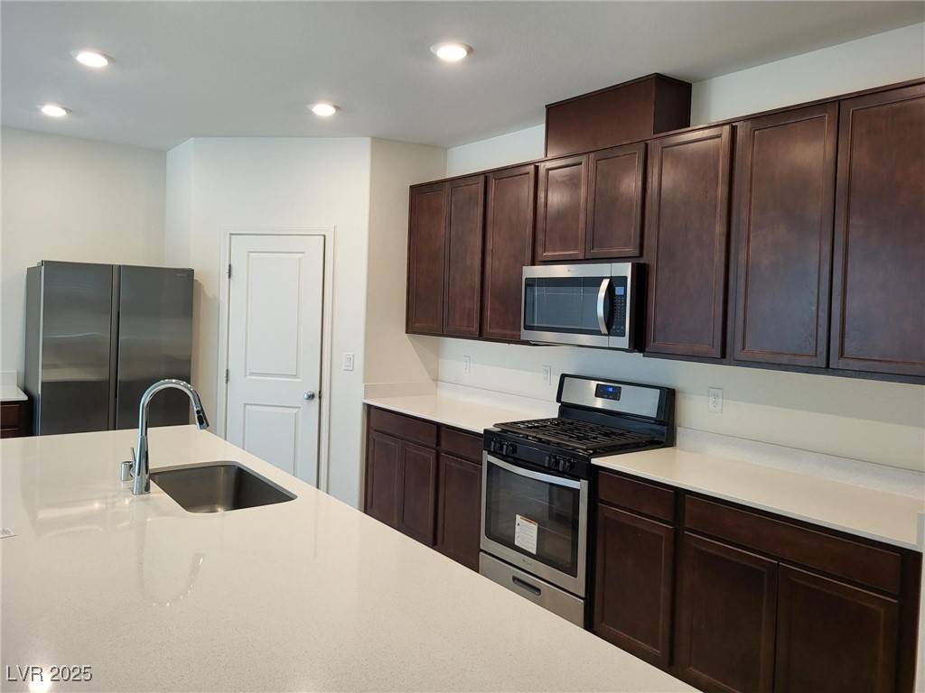Las Vegas, NV 89113,7672 Lush Oasis AVE
