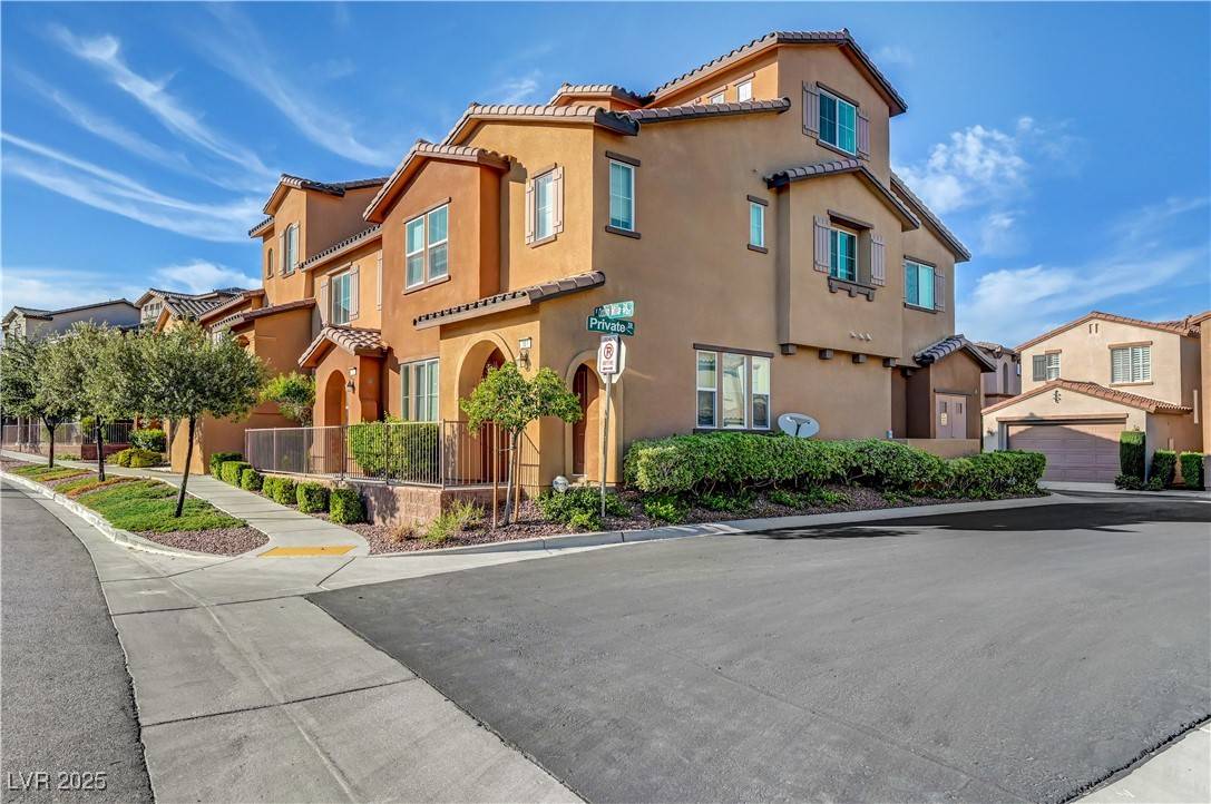 Las Vegas, NV 89135,11420 Ogden Mills DR #101