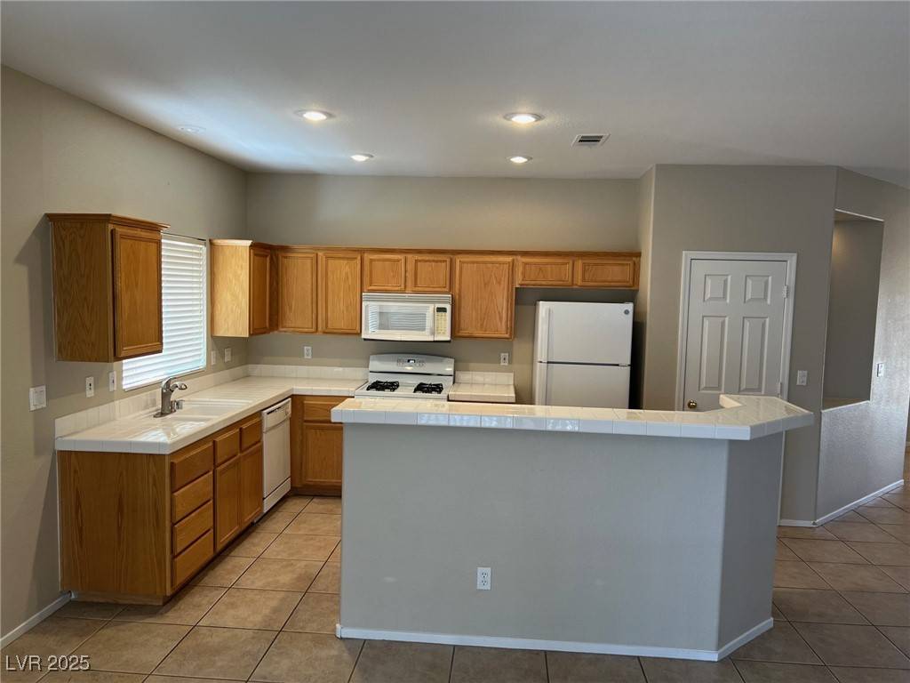 Las Vegas, NV 89135,10195 Queensbury AVE