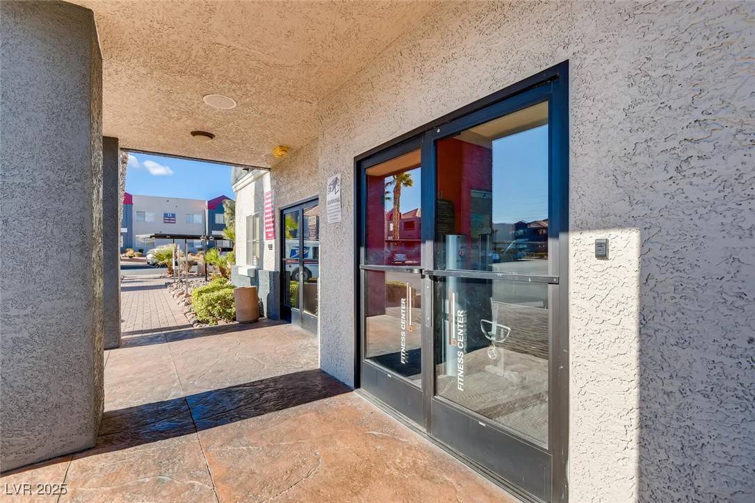 Las Vegas, NV 89117,8600 Charleston BLVD #2017