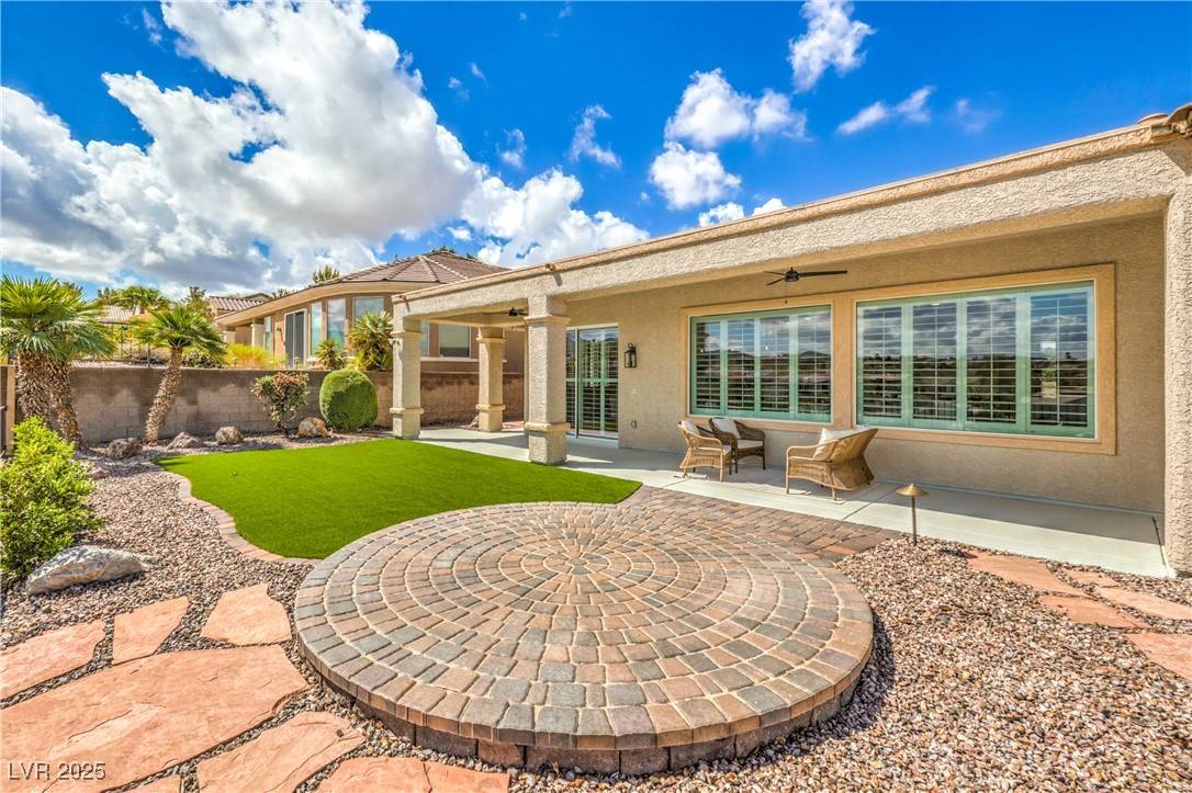 Henderson, NV 89052,1964 Oliver Springs ST